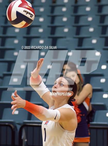 Thumbnail 2 in Seven Lakes vs Tompkins (UIL Volleyball 6A Regional Quarterfinal) photogallery.