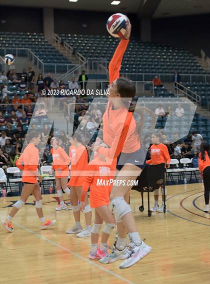Thumbnail 3 in Seven Lakes vs Tompkins (UIL Volleyball 6A Regional Quarterfinal) photogallery.