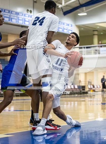 Thumbnail 3 in IMG Academy vs. Hamilton Heights Christian Academy photogallery.