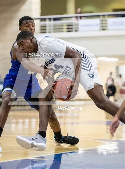 Thumbnail 1 in IMG Academy vs. Hamilton Heights Christian Academy photogallery.