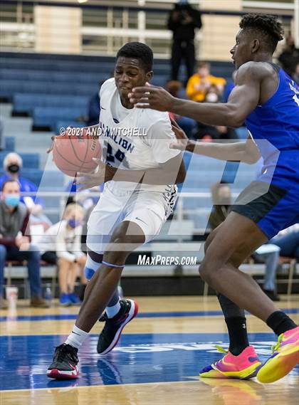 Thumbnail 1 in IMG Academy vs. Hamilton Heights Christian Academy photogallery.