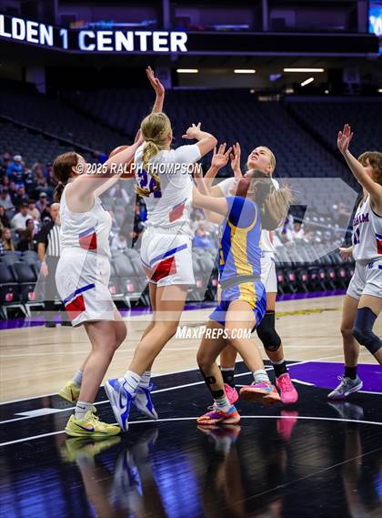 Thumbnail 2 in Durham vs Hamilton (Golden 1 Center) photogallery.