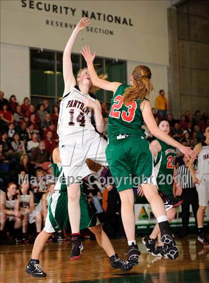 Thumbnail 1 in Eureka vs. McKinleyville (Dick Nicali Tournament) photogallery.