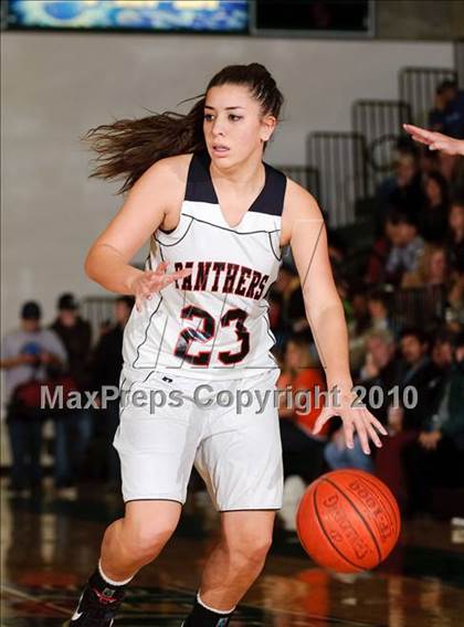 Thumbnail 2 in Eureka vs. McKinleyville (Dick Nicali Tournament) photogallery.