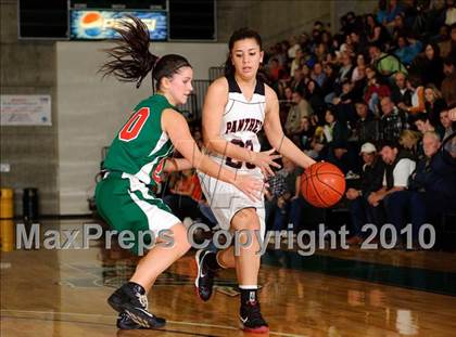 Thumbnail 2 in Eureka vs. McKinleyville (Dick Nicali Tournament) photogallery.