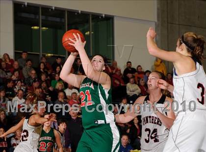 Thumbnail 2 in Eureka vs. McKinleyville (Dick Nicali Tournament) photogallery.