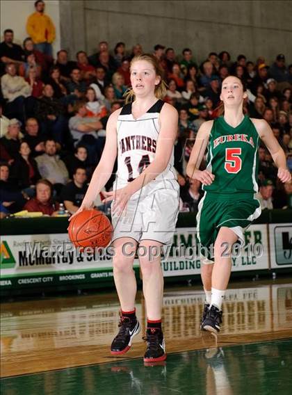 Thumbnail 2 in Eureka vs. McKinleyville (Dick Nicali Tournament) photogallery.