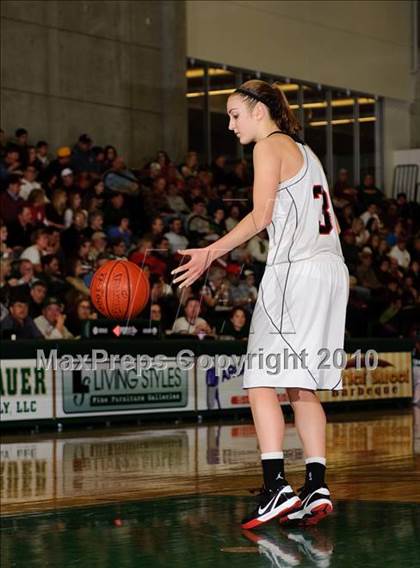 Thumbnail 1 in Eureka vs. McKinleyville (Dick Nicali Tournament) photogallery.