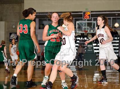 Thumbnail 2 in Eureka vs. McKinleyville (Dick Nicali Tournament) photogallery.