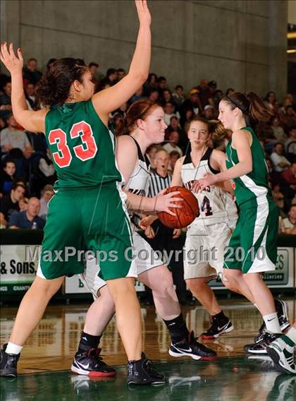 Thumbnail 3 in Eureka vs. McKinleyville (Dick Nicali Tournament) photogallery.