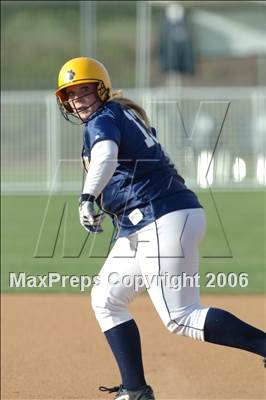 Thumbnail 1 in Chaminade vs Warren (D4 Section Final) photogallery.