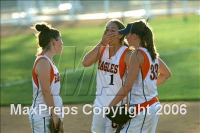 Thumbnail 3 in Chaminade vs Warren (D4 Section Final) photogallery.