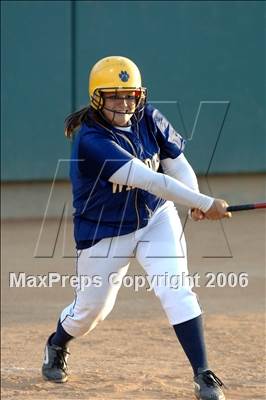 Thumbnail 1 in Chaminade vs Warren (D4 Section Final) photogallery.