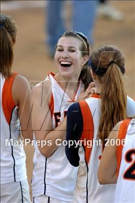 Thumbnail 2 in Chaminade vs Warren (D4 Section Final) photogallery.