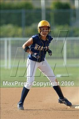 Thumbnail 2 in Chaminade vs Warren (D4 Section Final) photogallery.
