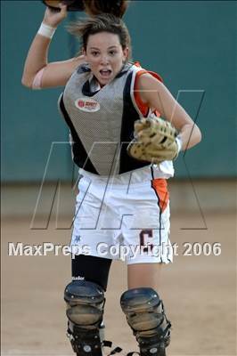 Thumbnail 3 in Chaminade vs Warren (D4 Section Final) photogallery.
