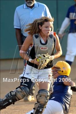Thumbnail 2 in Chaminade vs Warren (D4 Section Final) photogallery.