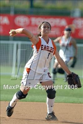 Thumbnail 1 in Chaminade vs Warren (D4 Section Final) photogallery.