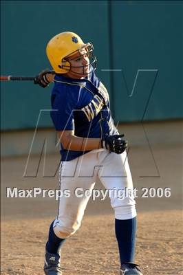 Thumbnail 1 in Chaminade vs Warren (D4 Section Final) photogallery.