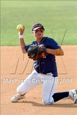 Thumbnail 3 in Chaminade vs Warren (D4 Section Final) photogallery.