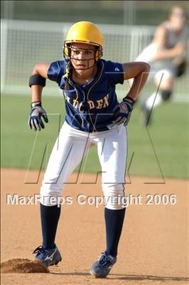 Thumbnail 1 in Chaminade vs Warren (D4 Section Final) photogallery.