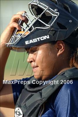 Thumbnail 2 in Chaminade vs Warren (D4 Section Final) photogallery.