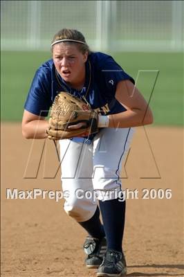 Thumbnail 1 in Chaminade vs Warren (D4 Section Final) photogallery.