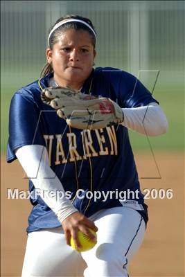 Thumbnail 2 in Chaminade vs Warren (D4 Section Final) photogallery.