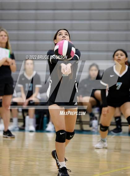 Thumbnail 3 in Orange Glen @ Del Lago Academy photogallery.