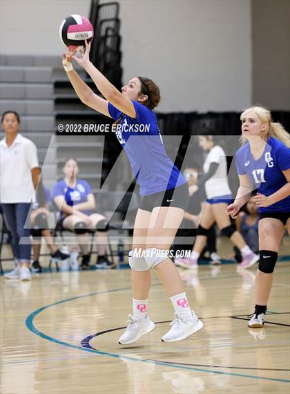 Thumbnail 2 in Orange Glen @ Del Lago Academy photogallery.