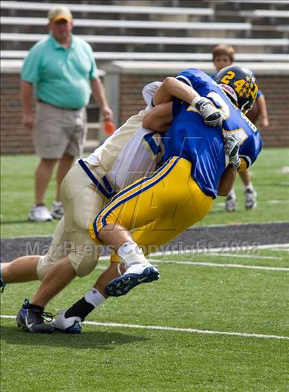 Thumbnail 1 in Findlay @ Archbishop Moeller photogallery.