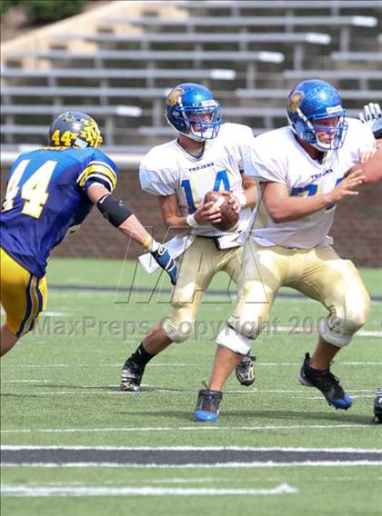 Thumbnail 3 in Findlay @ Archbishop Moeller photogallery.