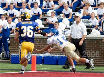 Thumbnail 3 in Findlay @ Archbishop Moeller photogallery.
