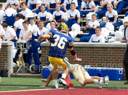 Thumbnail 2 in Findlay @ Archbishop Moeller photogallery.