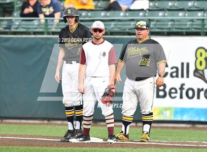 Thumbnail 3 in Morris @ St. Laurence (IHSA 3A Sectional Semifinal) photogallery.