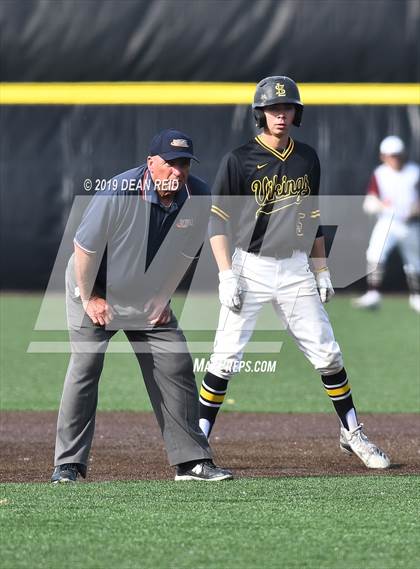 Thumbnail 2 in Morris @ St. Laurence (IHSA 3A Sectional Semifinal) photogallery.