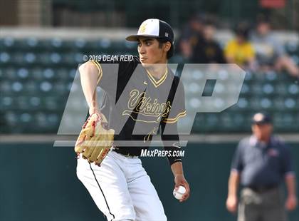 Thumbnail 1 in Morris @ St. Laurence (IHSA 3A Sectional Semifinal) photogallery.