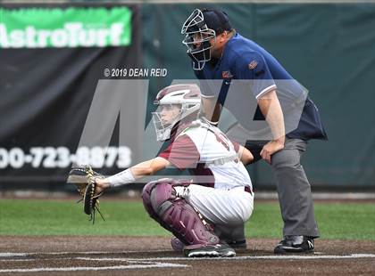 Thumbnail 2 in Morris @ St. Laurence (IHSA 3A Sectional Semifinal) photogallery.