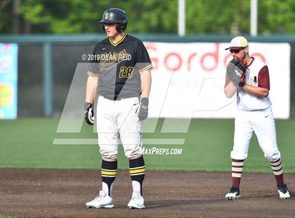 Thumbnail 1 in Morris @ St. Laurence (IHSA 3A Sectional Semifinal) photogallery.