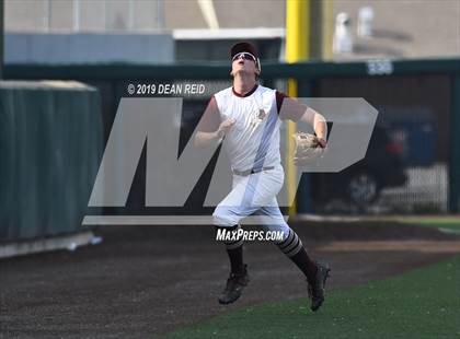 Thumbnail 1 in Morris @ St. Laurence (IHSA 3A Sectional Semifinal) photogallery.