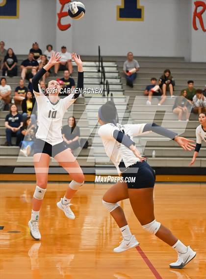 Thumbnail 2 in Cypress Ranch vs Klein Collins photogallery.