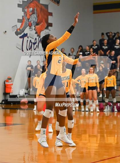 Thumbnail 1 in Cypress Ranch vs Klein Collins photogallery.