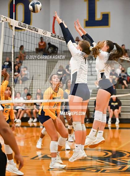 Thumbnail 3 in Cypress Ranch vs Klein Collins photogallery.