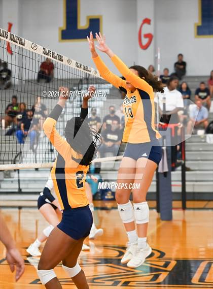 Thumbnail 2 in Cypress Ranch vs Klein Collins photogallery.
