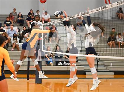 Thumbnail 3 in Cypress Ranch vs Klein Collins photogallery.
