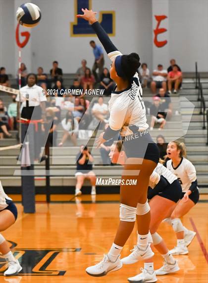 Thumbnail 1 in Cypress Ranch vs Klein Collins photogallery.