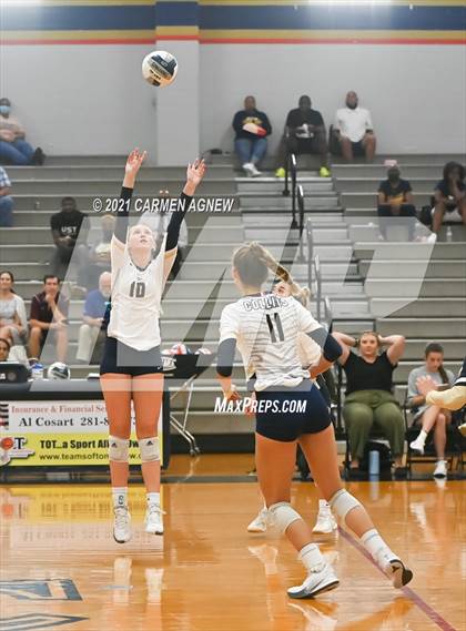 Thumbnail 2 in Cypress Ranch vs Klein Collins photogallery.