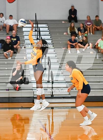 Thumbnail 2 in Cypress Ranch vs Klein Collins photogallery.
