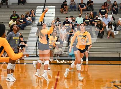 Thumbnail 3 in Cypress Ranch vs Klein Collins photogallery.