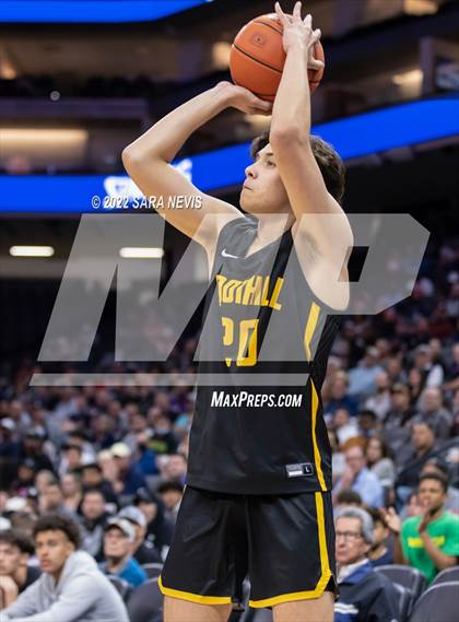 Thumbnail 3 in Foothill vs. Elk Grove (CIF Division II Championship) photogallery.